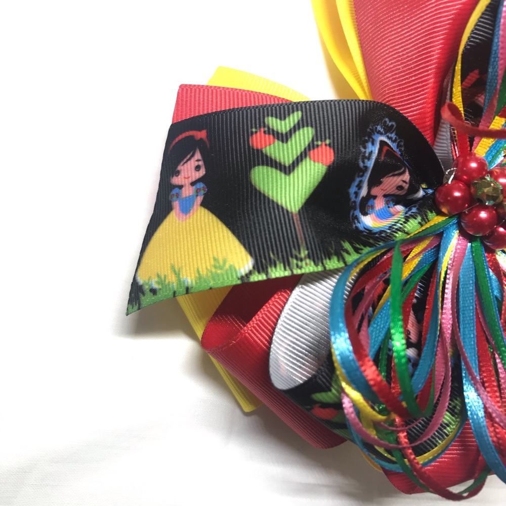 Girls bow - Picture 3 of 6